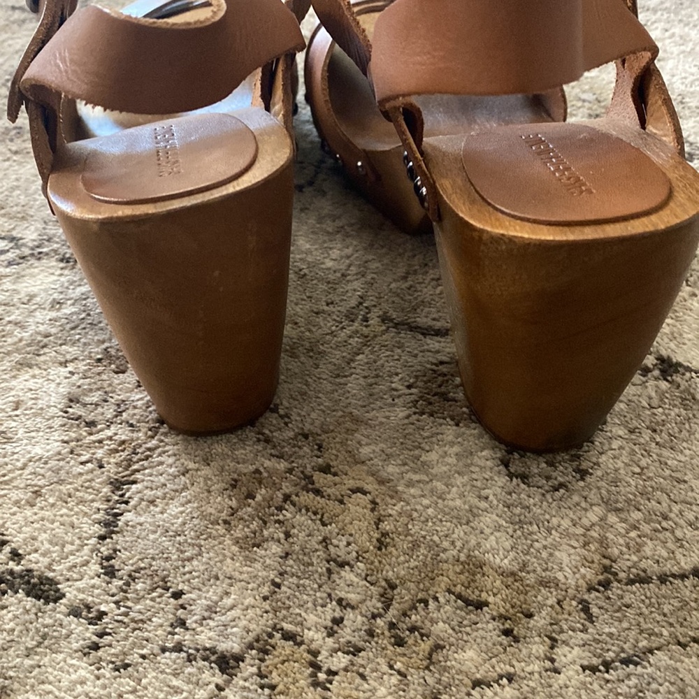 Saks fifth Avenue Wooden Heels - Picture 4 of 6